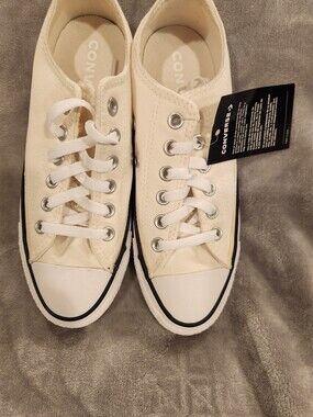 NWT Converse Women's Cream Low-Top Canvas Sneakers, Size 7